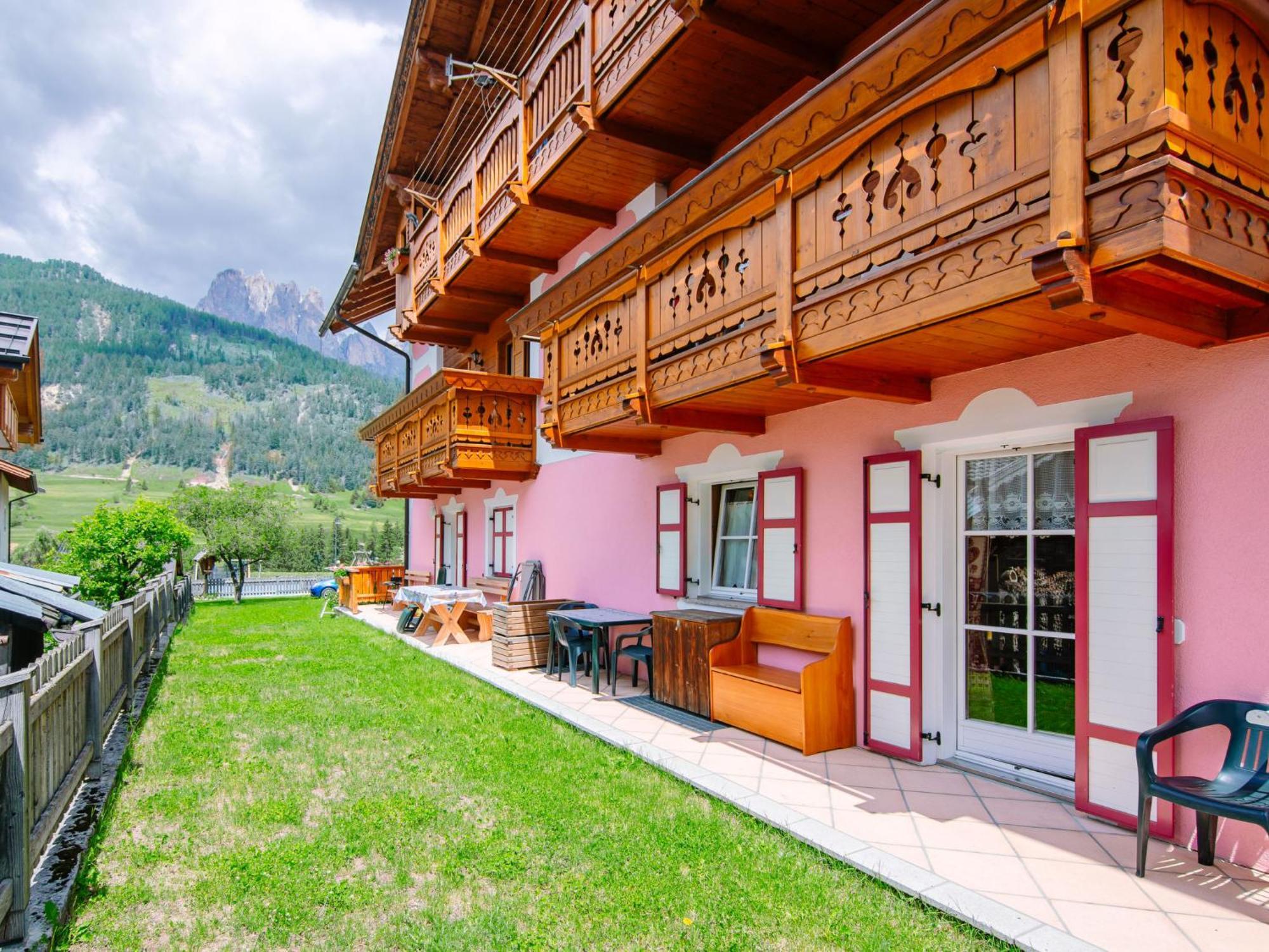 Apartment Brunel-1 By Interhome Pozza di Fassa Eksteriør billede